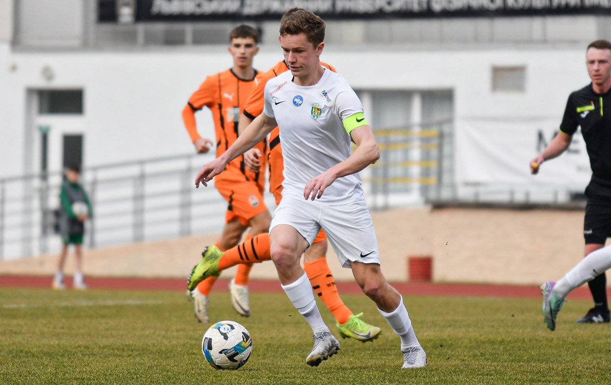 Карпати Шахтар 1-1 звіт