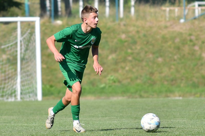 TYS_0660_ufk_karp_kolos_u15_060925