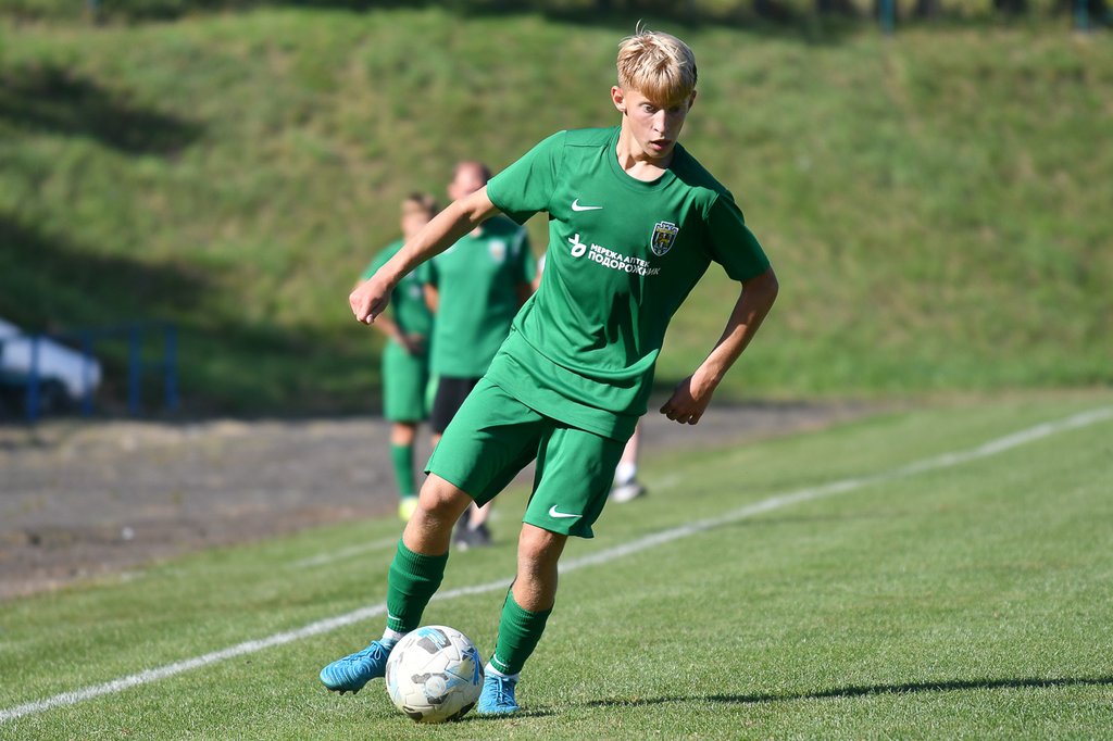 TYS_0753_ufk_karp_kolos_u15_060925