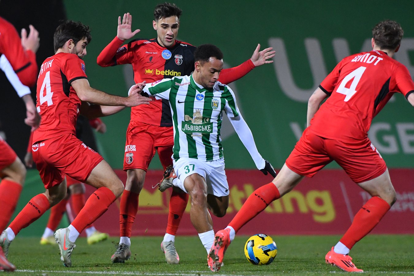 TYS_1262_veres_karpaty_29112025_