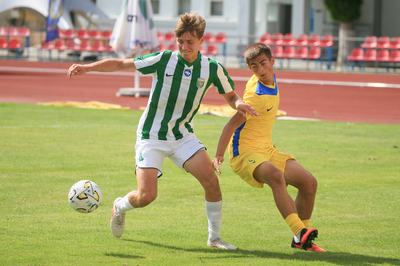 Winn_soccer_Karpaty19_vs_LivyyBereg19_4-2_(Kraws_X)_4305020926