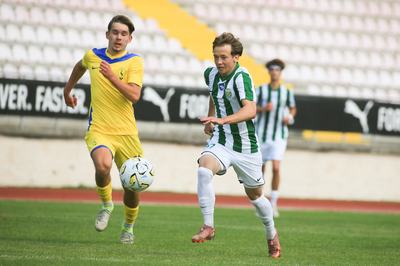 Winn_soccer_Karpaty19_vs_LivyyBereg19_4-2_(Kraws_X)_4353020926