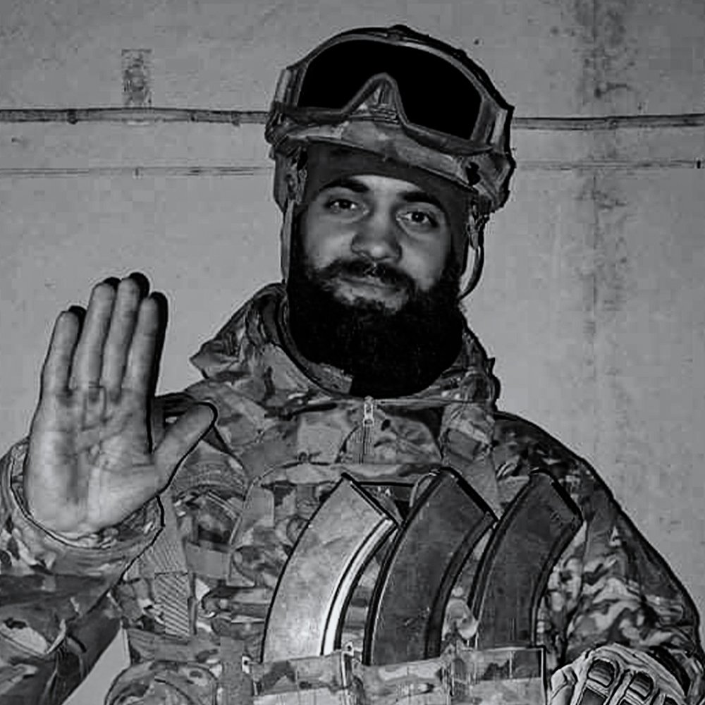 hand in army gloves