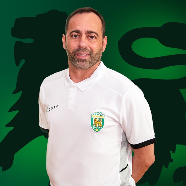 new coach Fran Fernandez