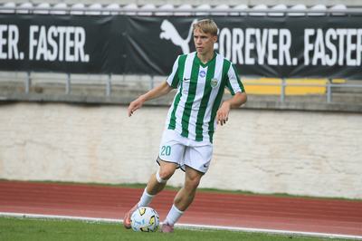 soccer_Karpaty19_vs_LivyyBereg19_4-2_(Kraws_X)_3990020926