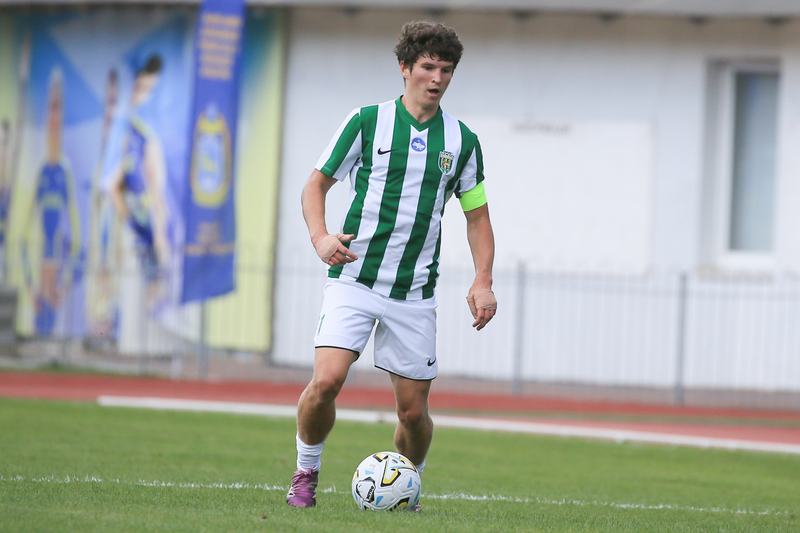 soccer_Karpaty19_vs_LivyyBereg19_4-2_(Kraws_X)_3986020926