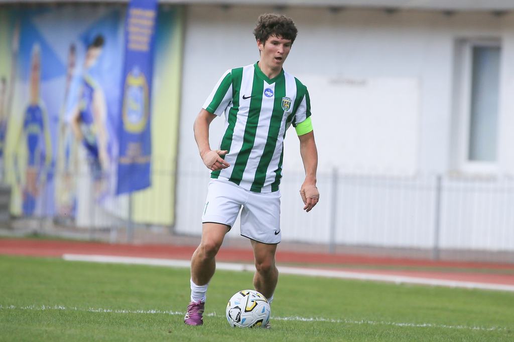 soccer_Karpaty19_vs_LivyyBereg19_4-2_(Kraws_X)_3986020926