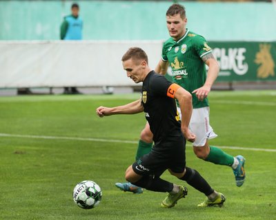 soccer_Karpaty_vs_Bukovyna_4-0_(KRAWS-X)_7444.JPG