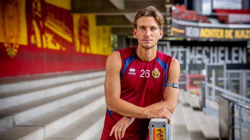 voetballer kv mechelen dennis praet-foto joren de weerdt